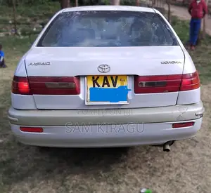 Toyota Premio 2001 Off white
