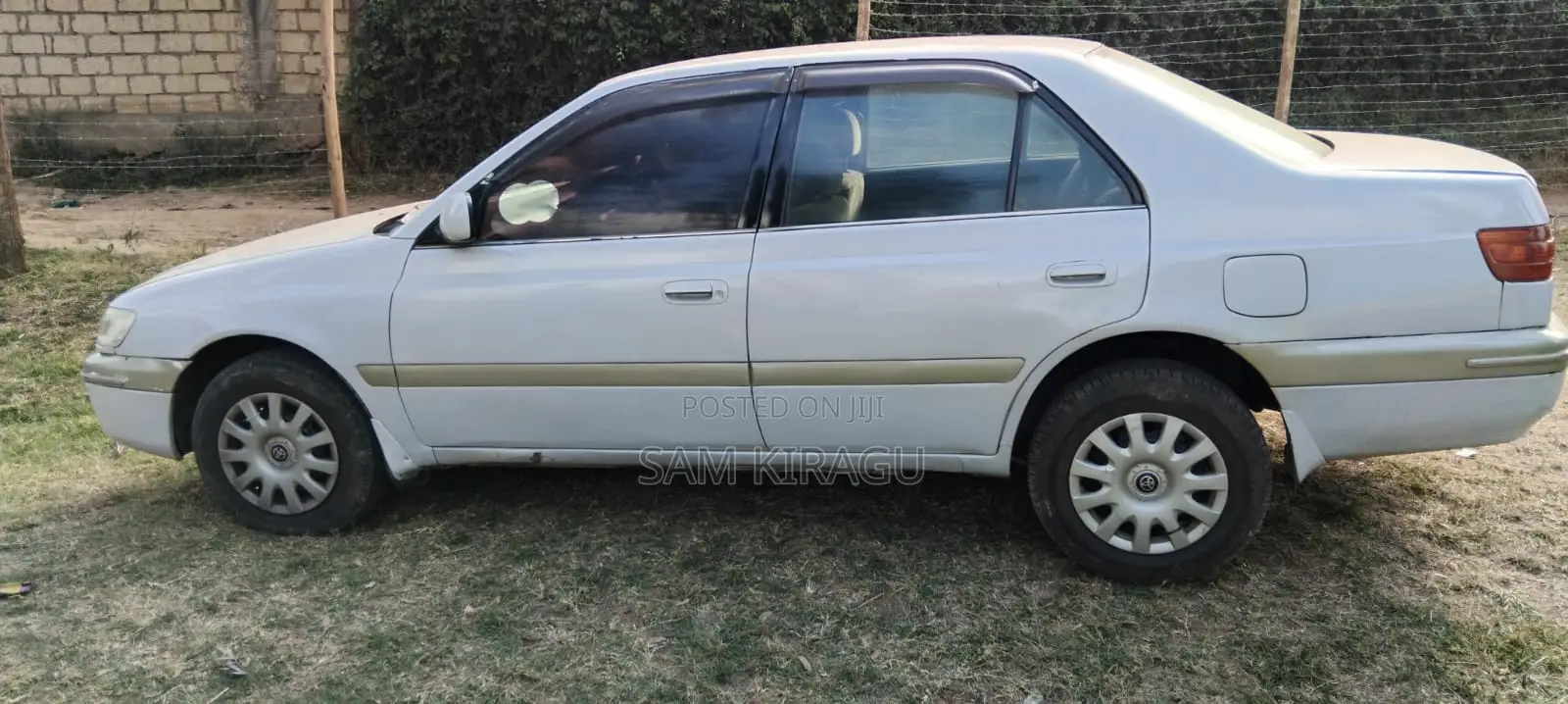 Toyota Premio 2001 Off white