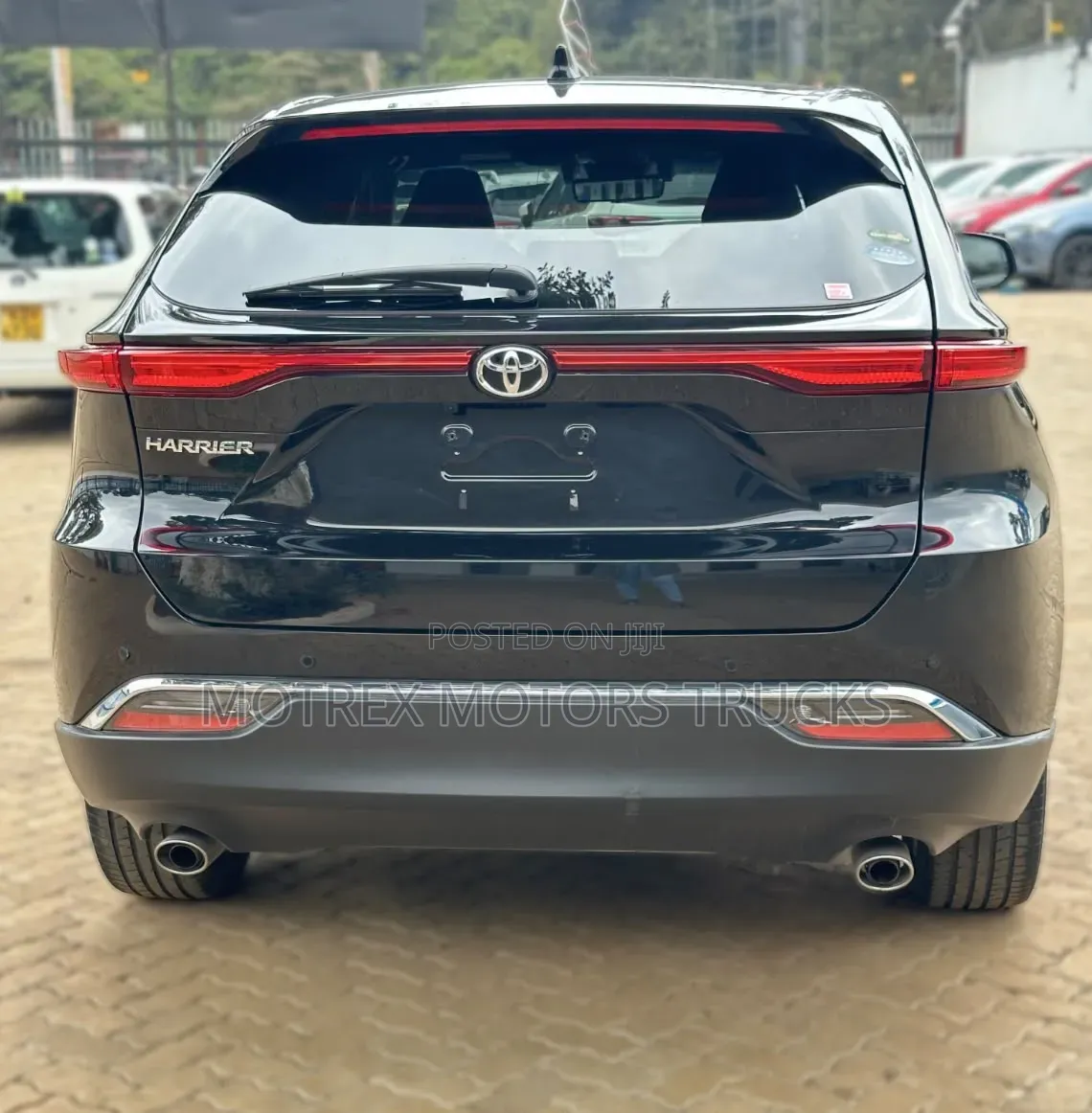 Toyota Harrier 2.0 2021 Black