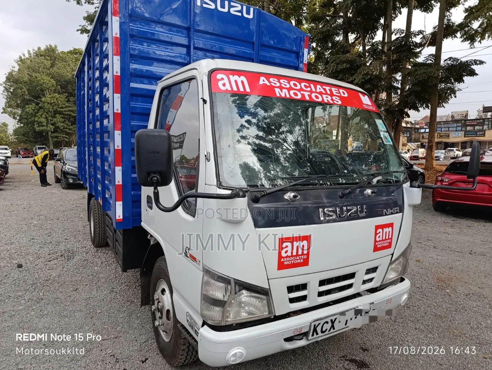 Isuzu NKR(Local)