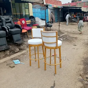 Heavy Duty High Still Chairs With Gold Frame