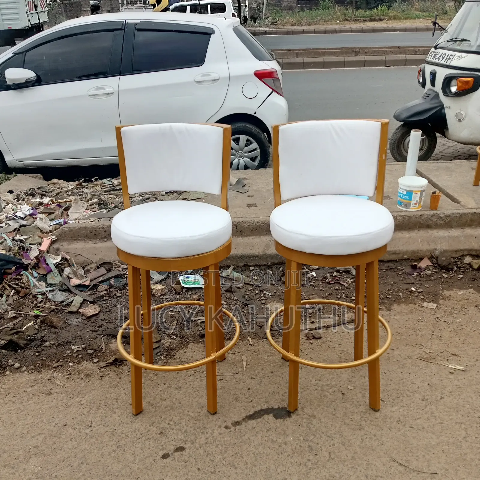 Heavy Duty High Still Chairs With Gold Frame