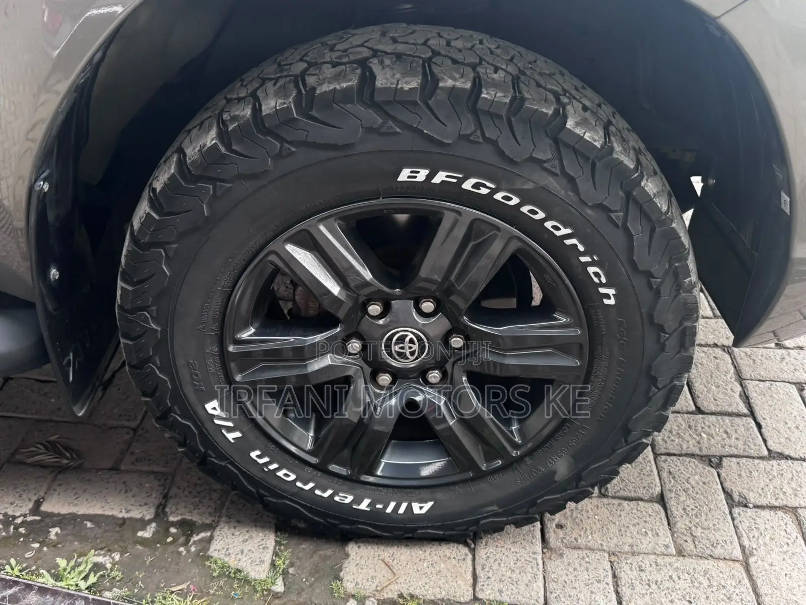 Toyota Hilux 2.4 Diesel 2020 Brown