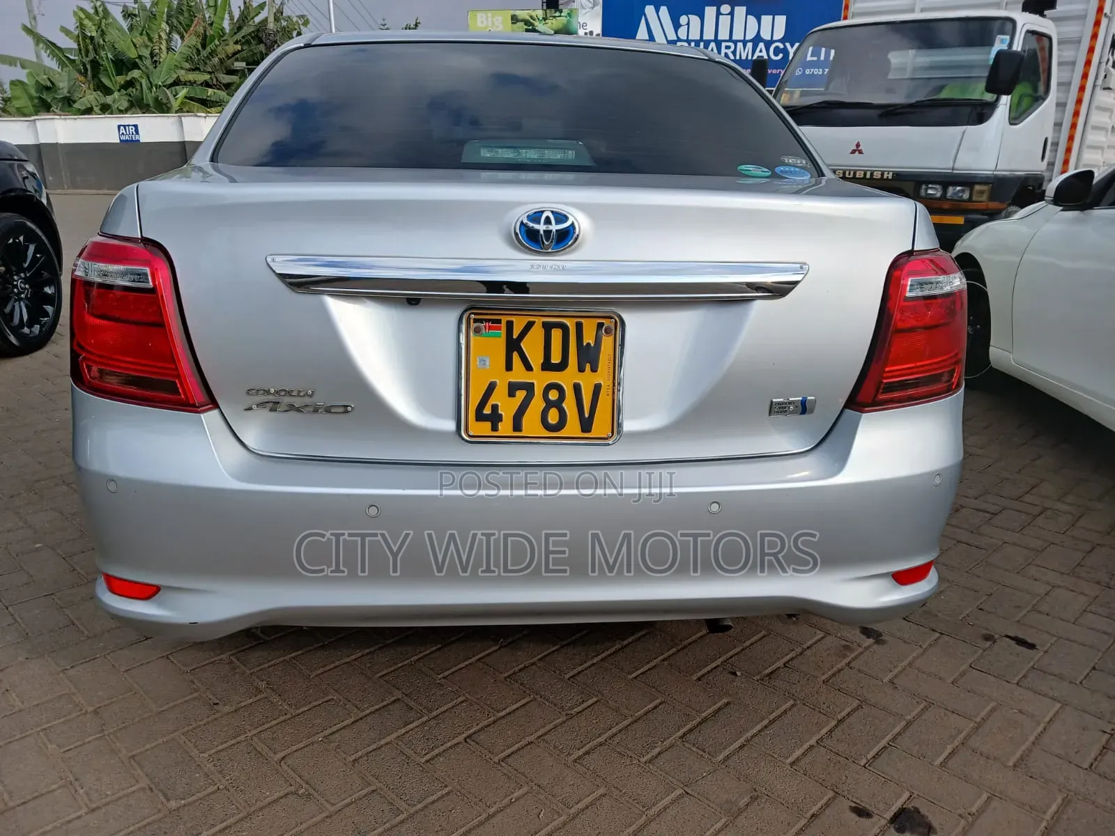 Toyota Axio 2018 Silver