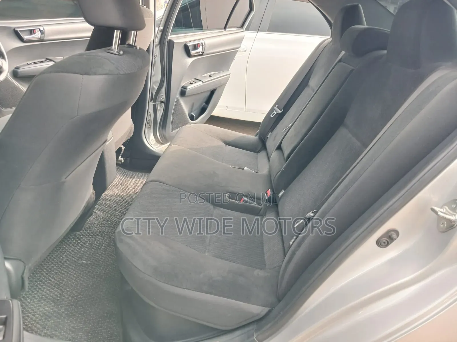 Toyota Axio 2018 Silver