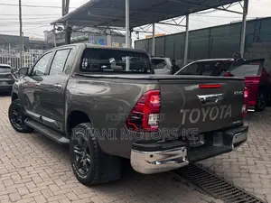 Toyota Hilux 2.4 Diesel 2020 Brown