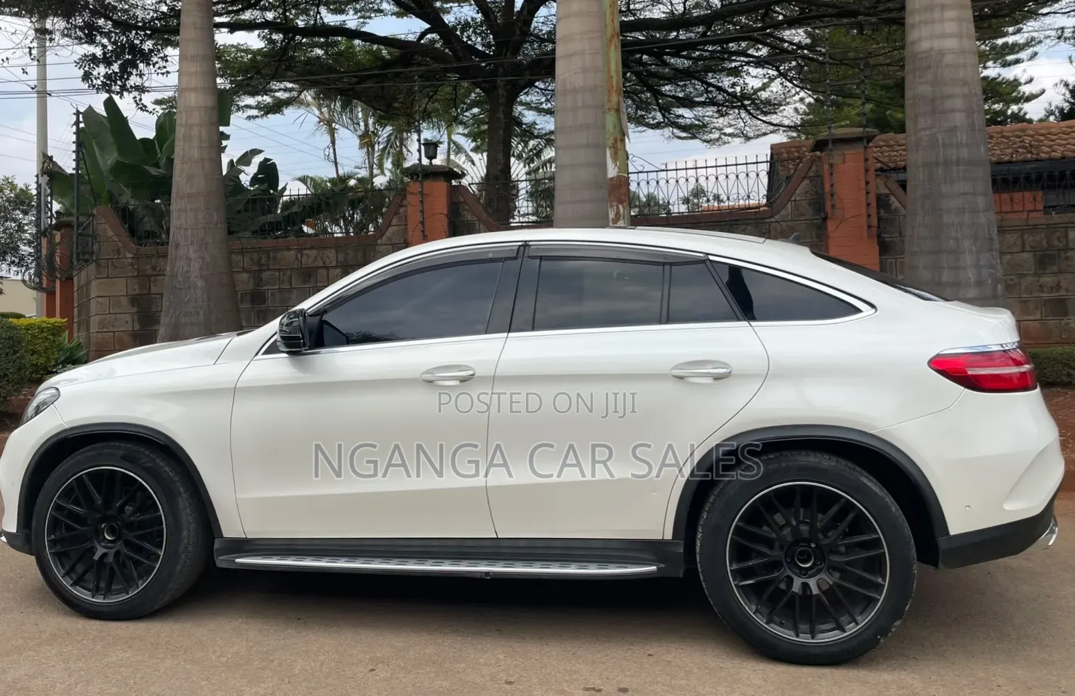 Mercedes-Benz GLE-Class 2017 White