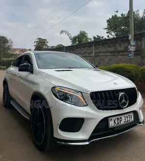 Mercedes-Benz GLE-Class 2017 White