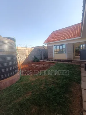 3bdrm Bungalow in Murrram Centre, Kenyatta Road / Theta  for rent