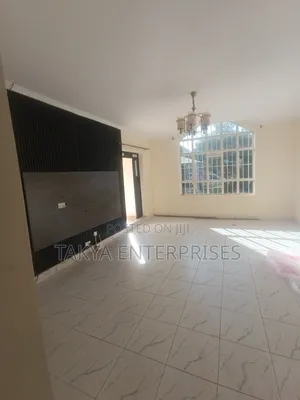 3bdrm Bungalow in Murrram Centre, Kenyatta Road / Theta  for rent