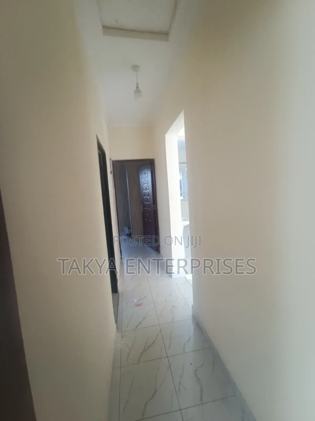 3bdrm Bungalow in Murrram Centre, Kenyatta Road / Theta  for rent