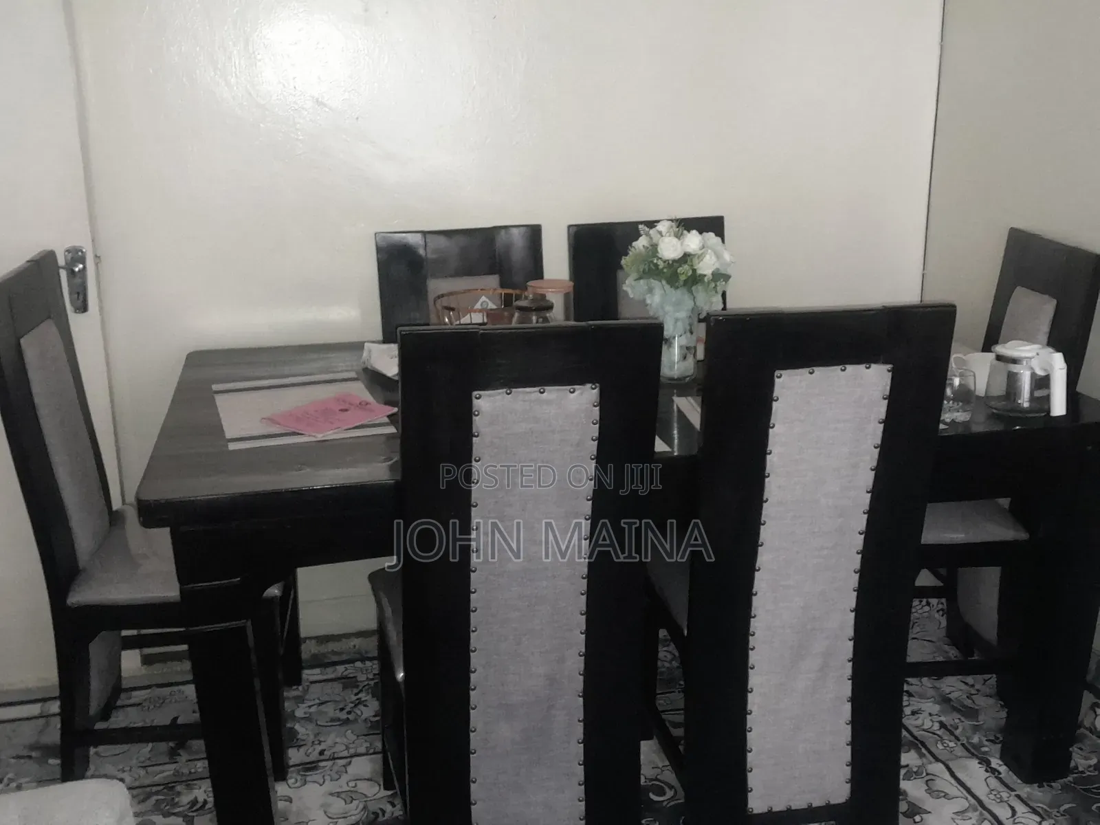 Dining Table 6seat Wooden
