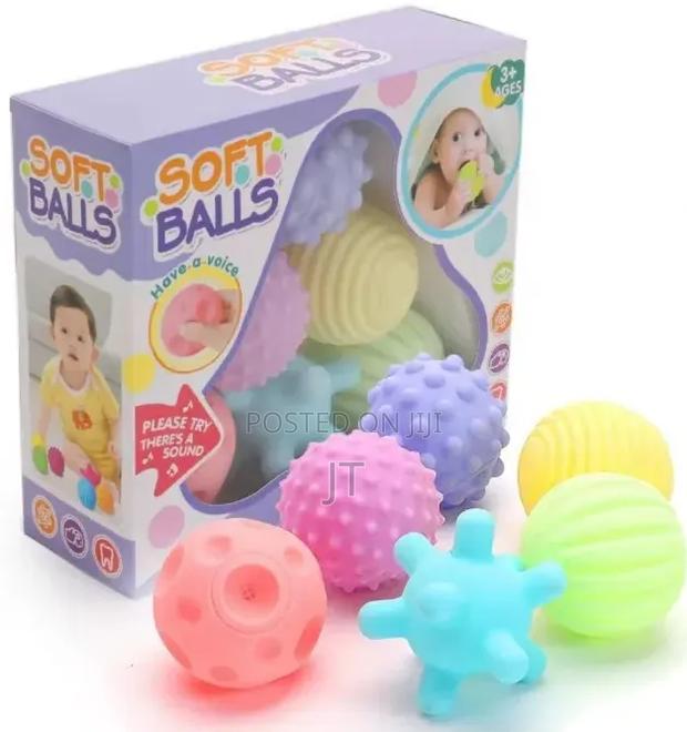 6 Pieces Colourful Soft Balls - main view