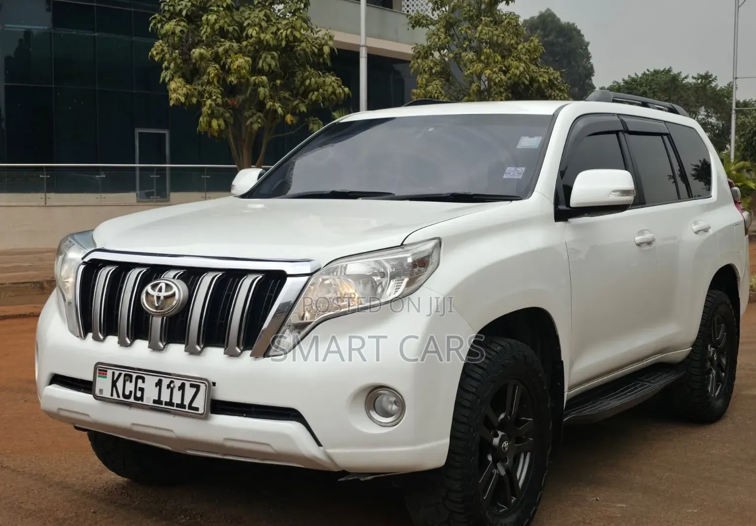 Toyota Land Cruiser Prado 2010 White
