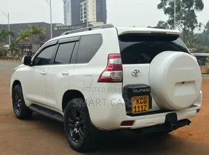 Toyota Land Cruiser Prado 2010 White