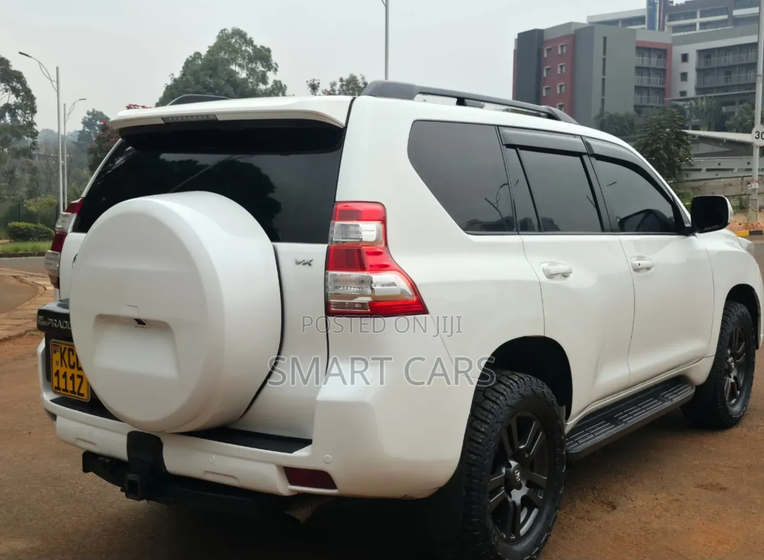Toyota Land Cruiser Prado 2010 White