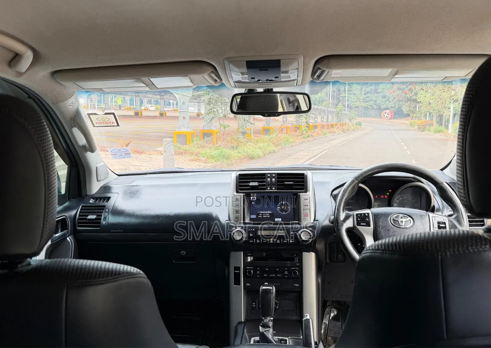 Toyota Land Cruiser Prado 2010 White