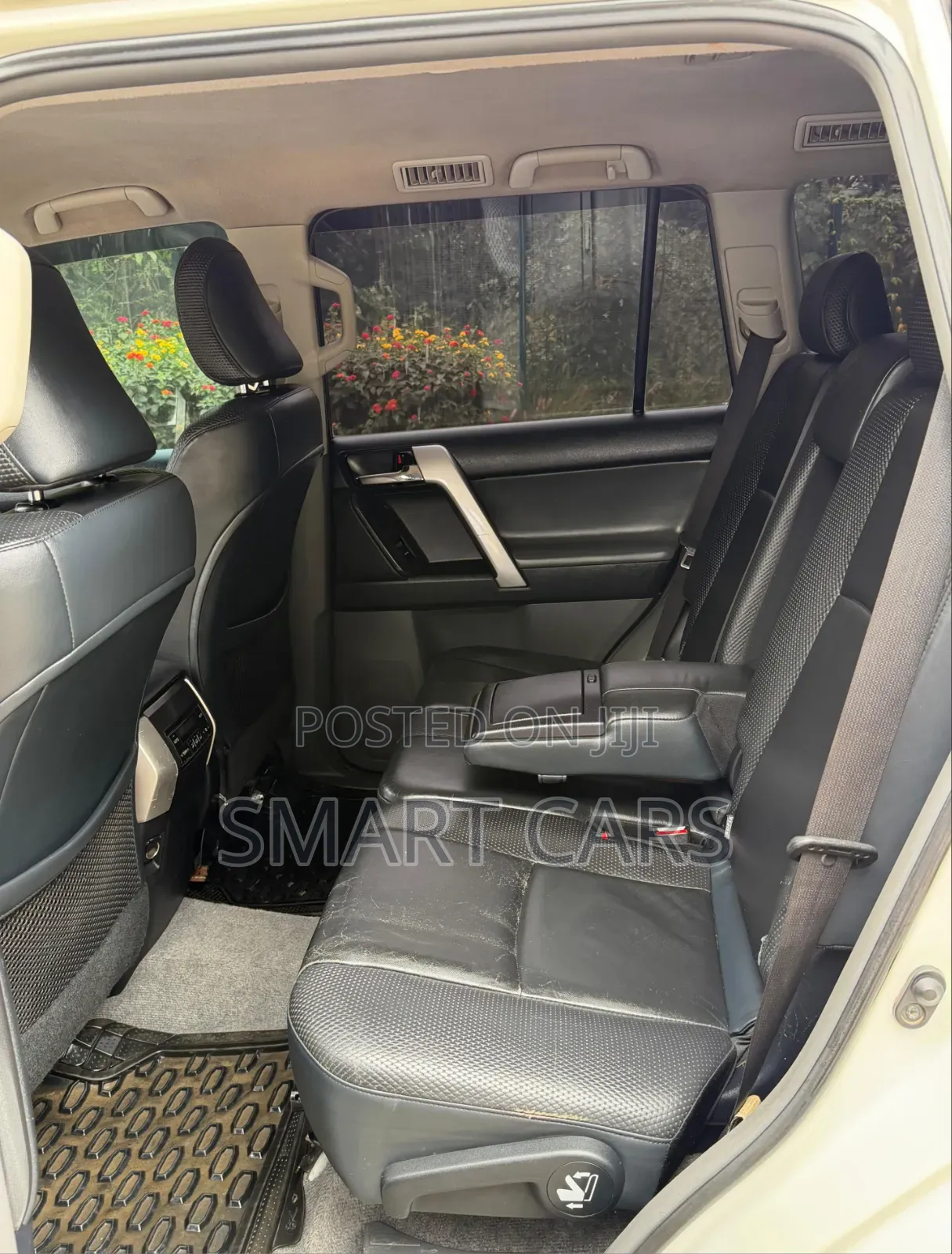 Toyota Land Cruiser Prado 2010 White