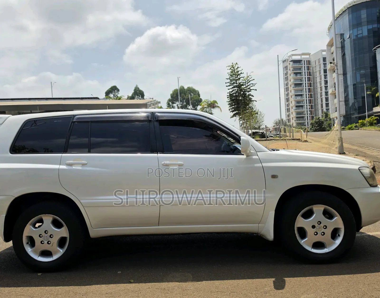Toyota Kluger 2004 Off white