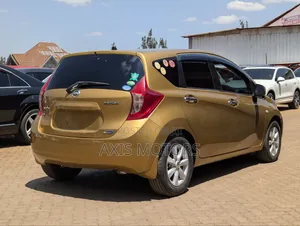 Nissan Note 2013 Gold