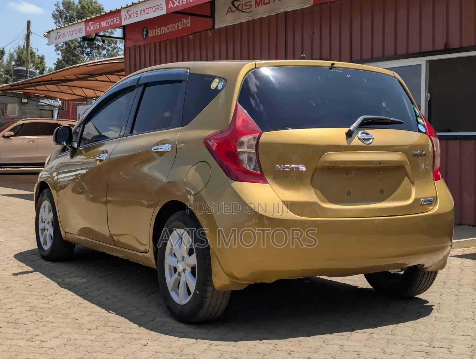 Nissan Note 2013 Gold