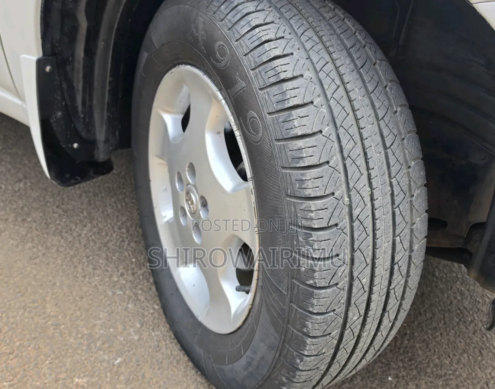 Toyota Kluger 2004 Off white