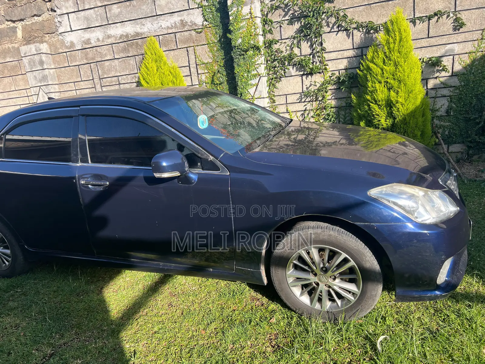 Toyota Crown 2012 Blue