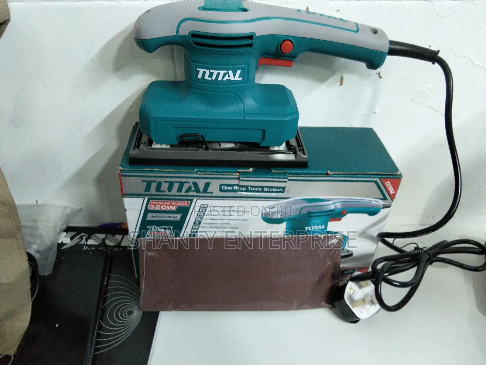 Total Finishing Sander (320w)