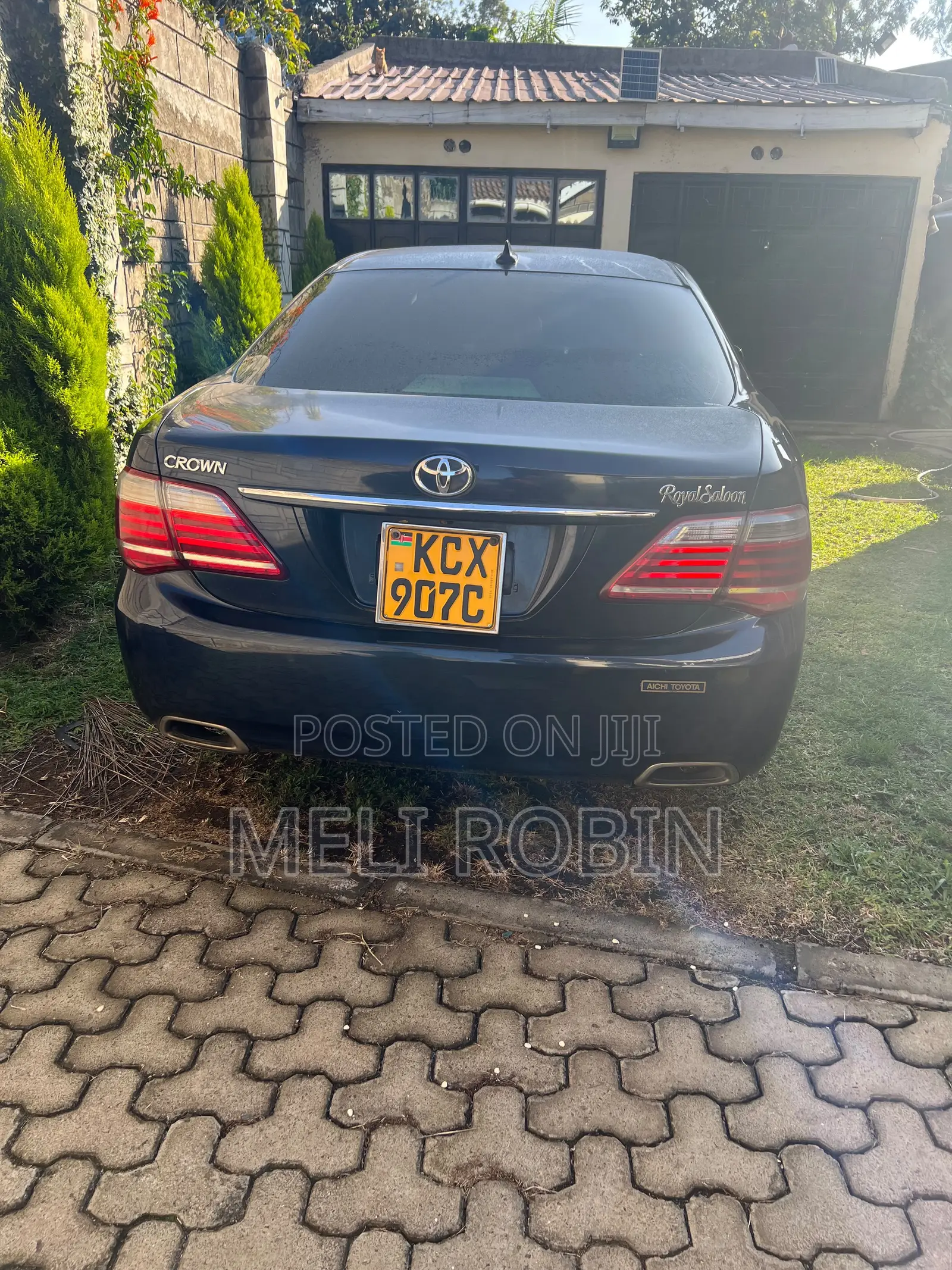 Toyota Crown 2012 Blue