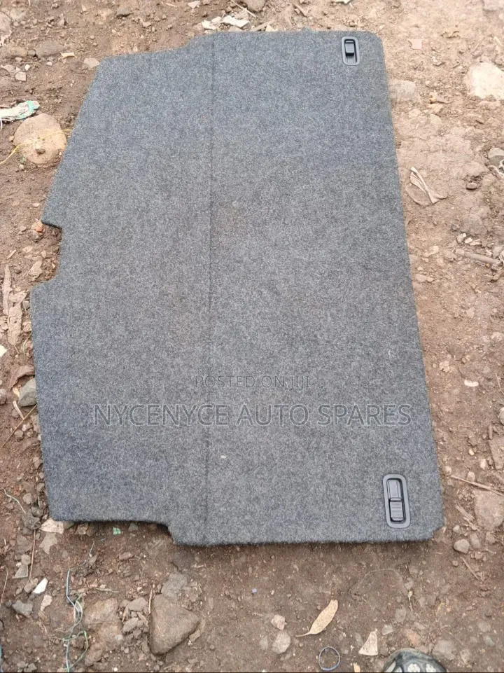 Nissan Note 2012 Boot Cover