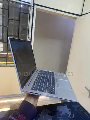 Laptop HP EliteBook 830 G7 16GB Intel Core i7 SSD 512GB
