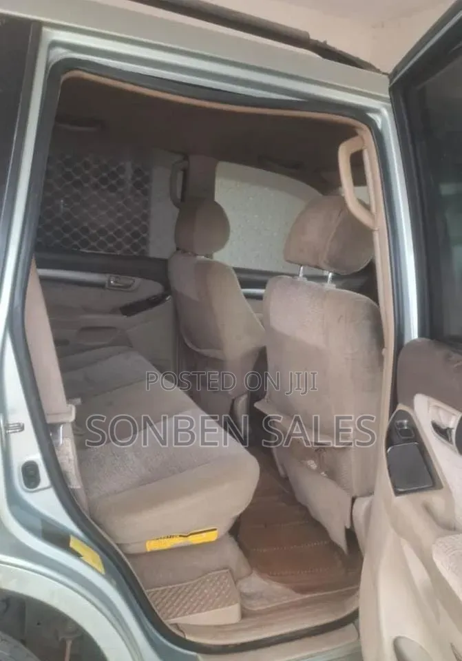 Toyota Land Cruiser Prado 3.0 D-4D 5dr 2006 Green