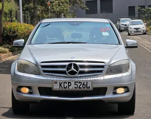 Mercedes-Benz C200 2010 Gray