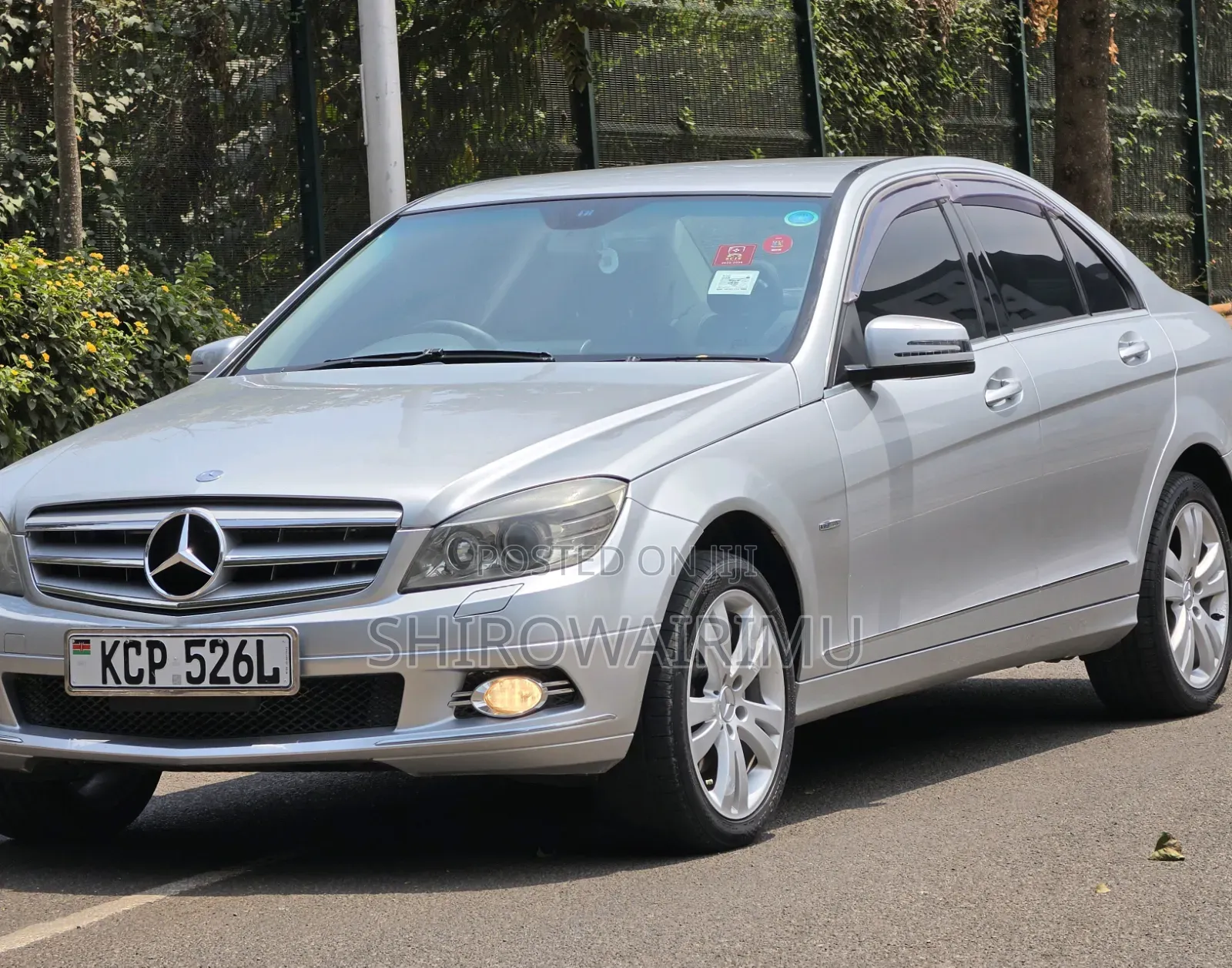 Mercedes-Benz C200 2010 Gray