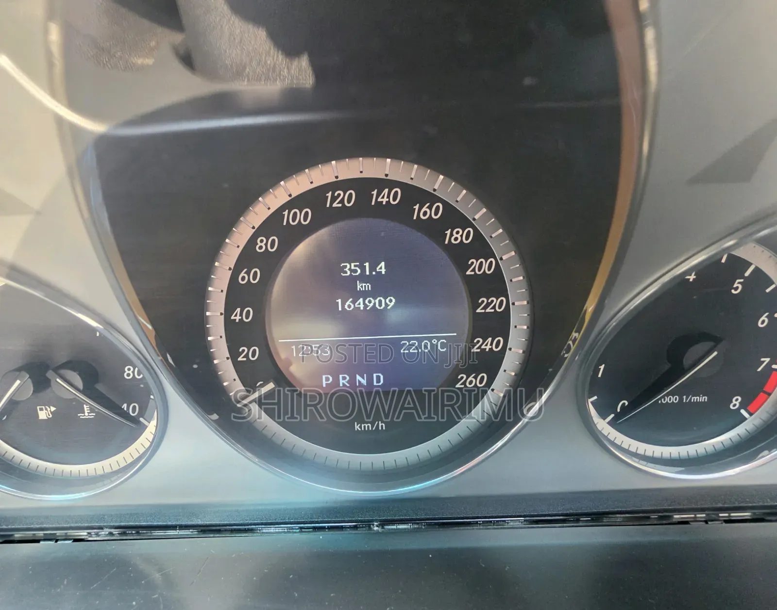 Mercedes-Benz C200 2010 Gray