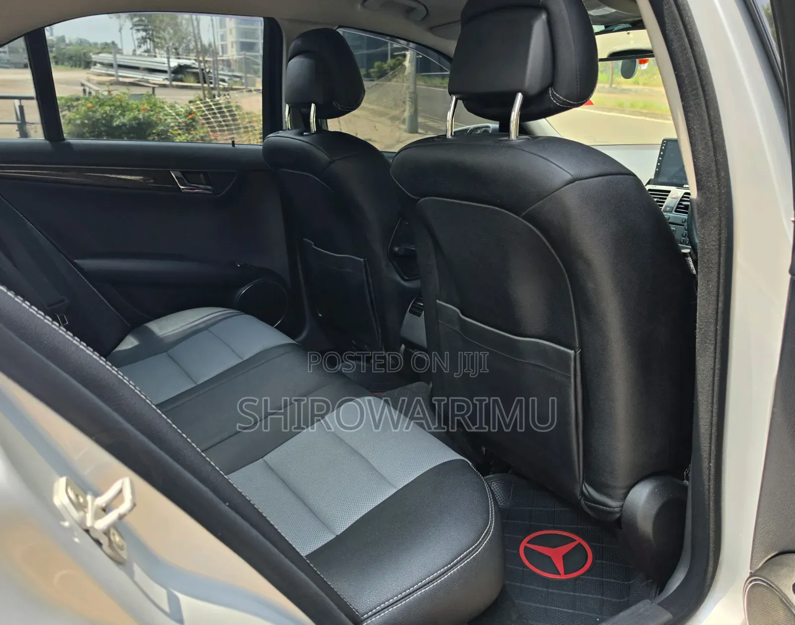 Mercedes-Benz C200 2010 Gray