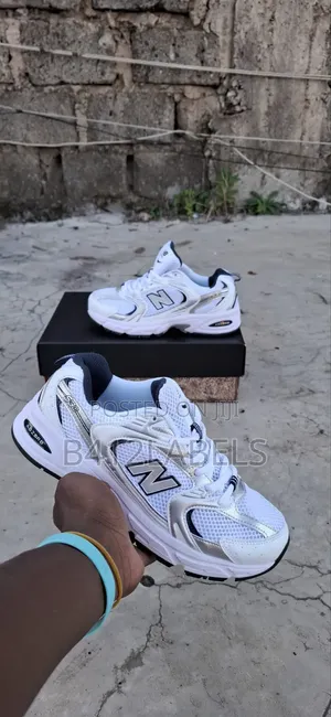 New Balance 530