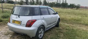 Toyota IST 2005 Silver