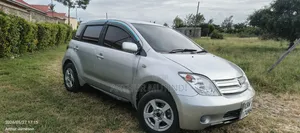 Toyota IST 2005 Silver