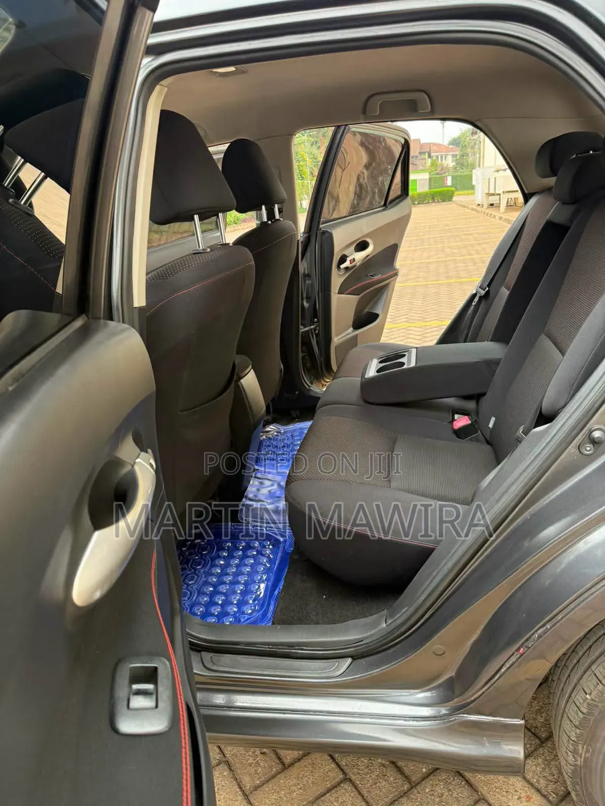 Toyota Auris 2010 Gray