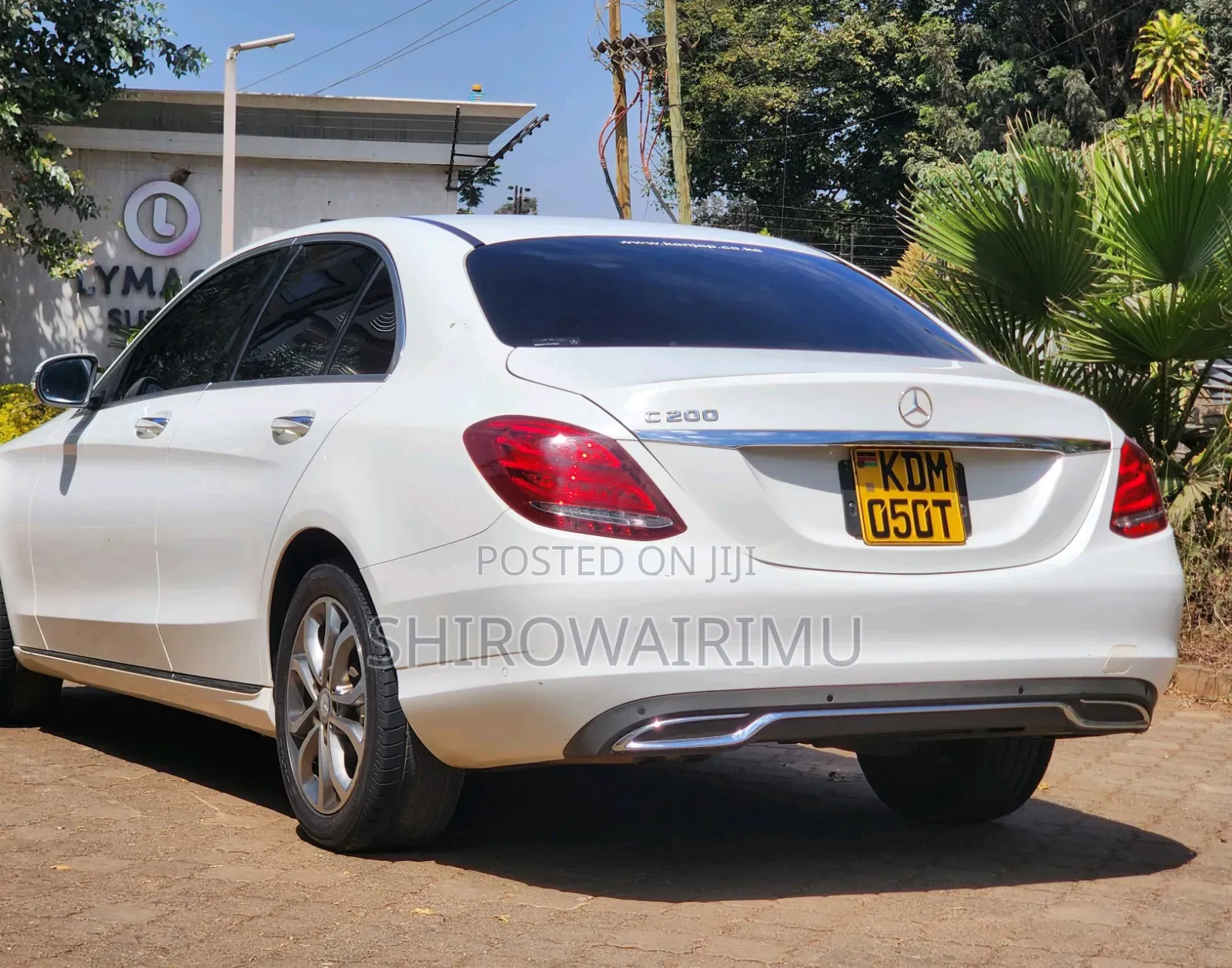 Mercedes-Benz C200 2016 Off white