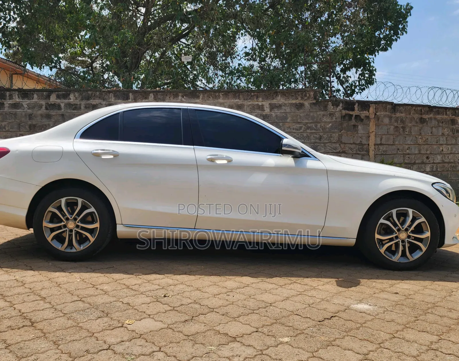 Mercedes-Benz C200 2016 Off white