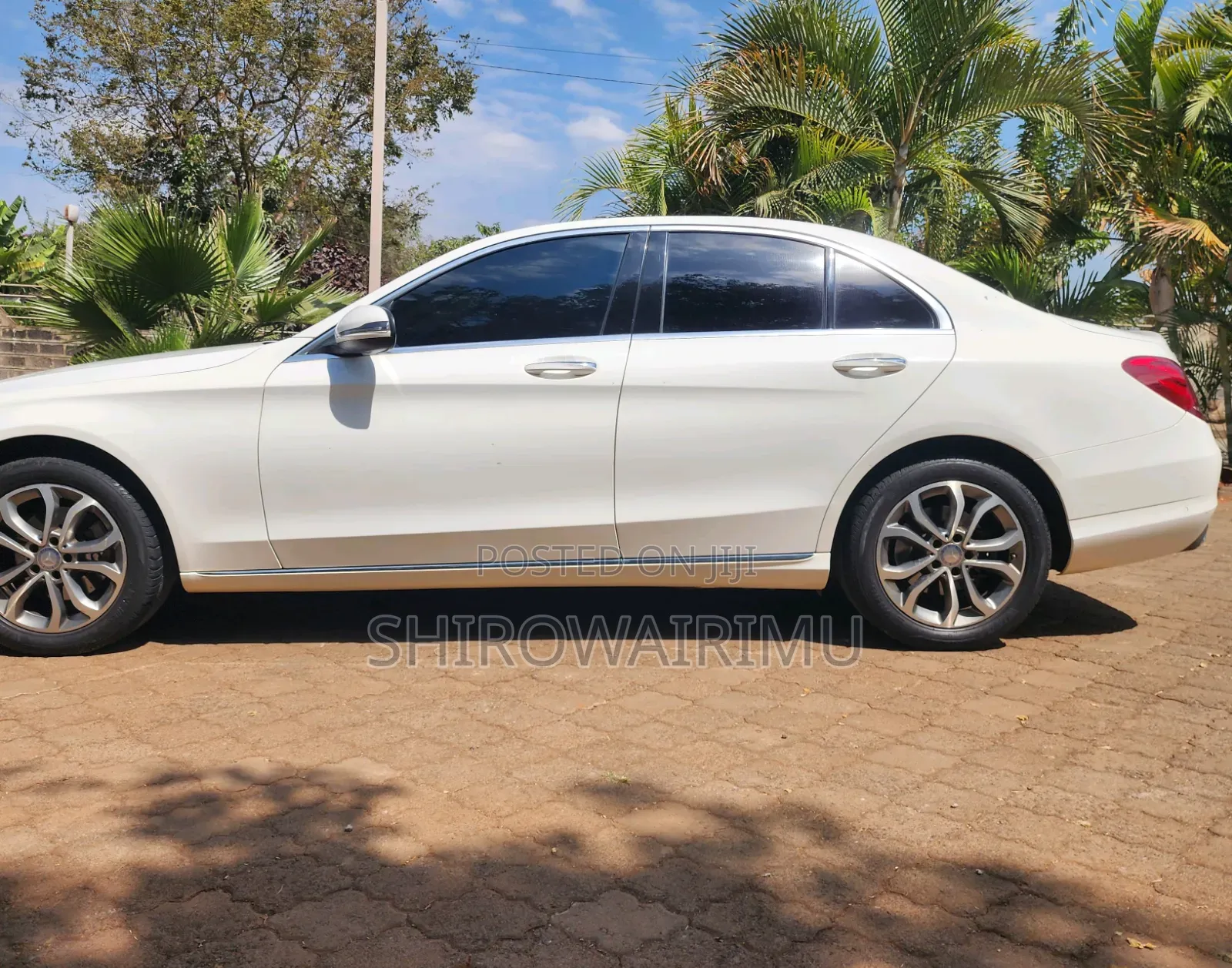 Mercedes-Benz C200 2016 Off white