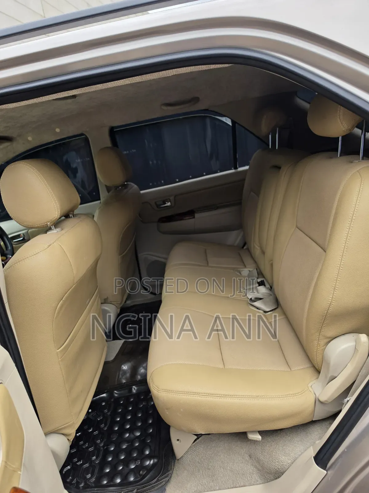 Toyota Fortuner 2009 Gold