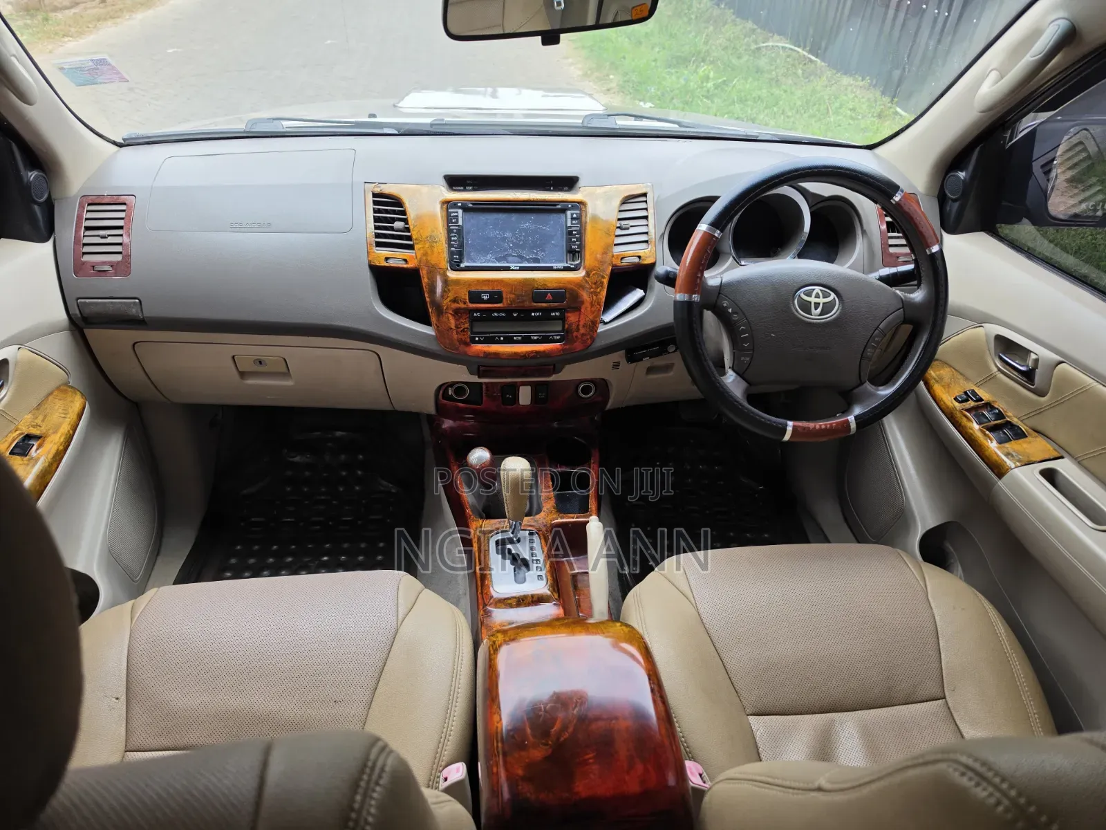 Toyota Fortuner 2009 Gold