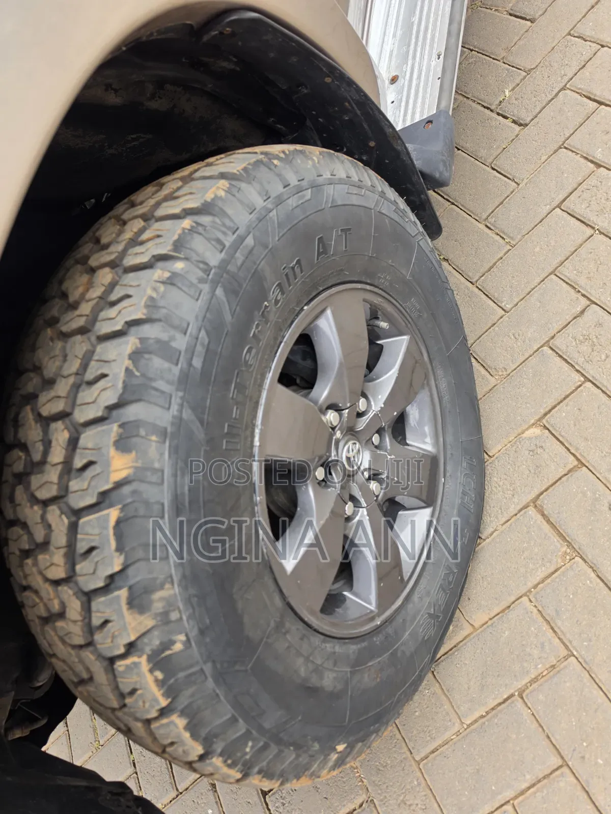 Toyota Fortuner 2009 Gold