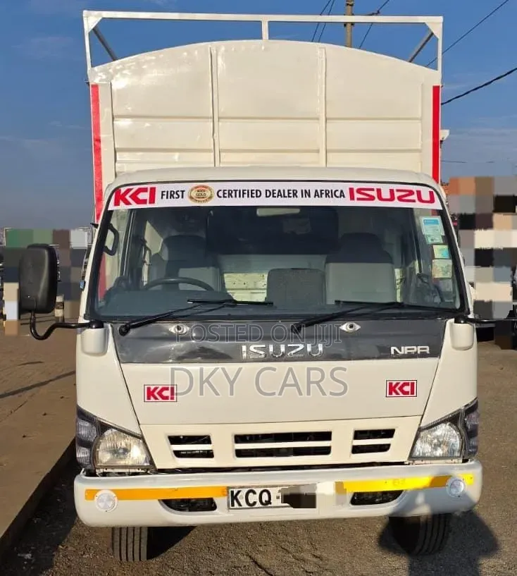 Isuzu NPR 2017