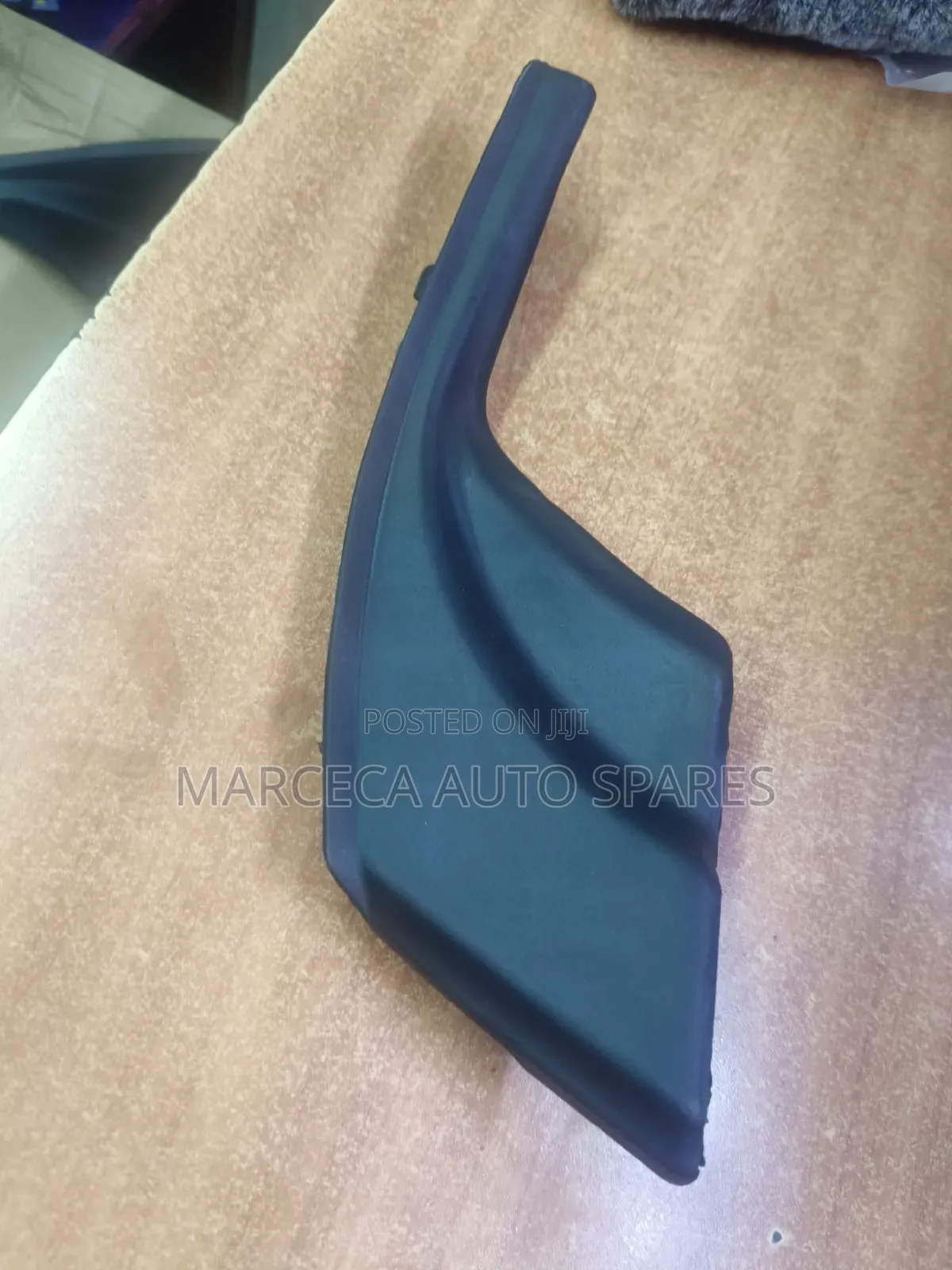 Windscreen Finishers Toyota Aqua