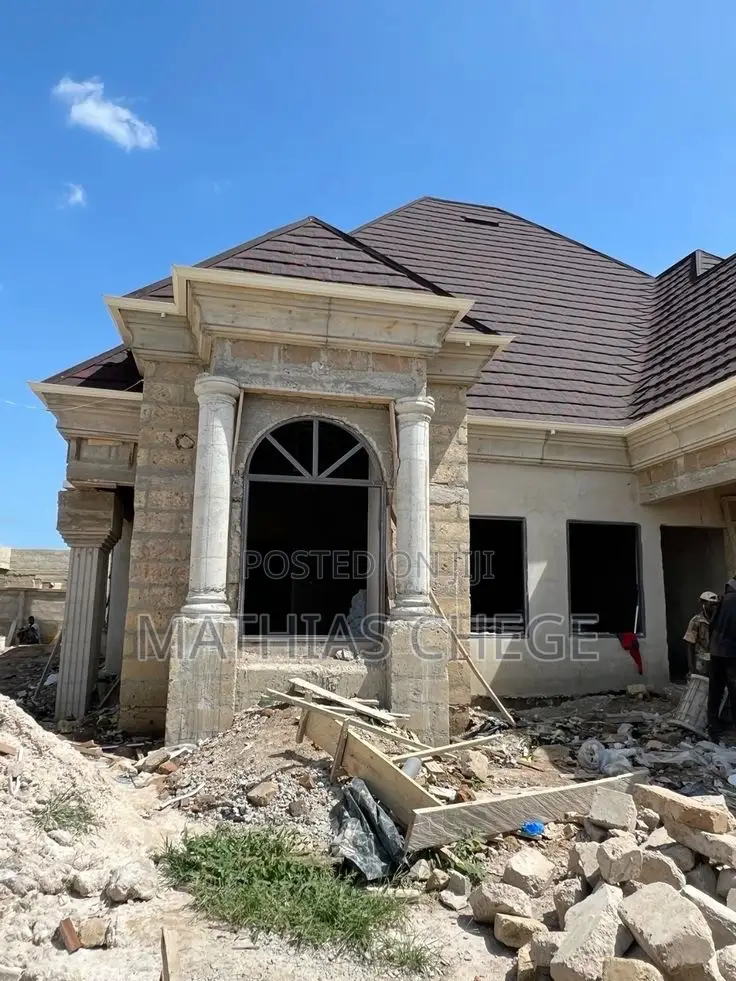 Foreman / Construction Services / Fundi
