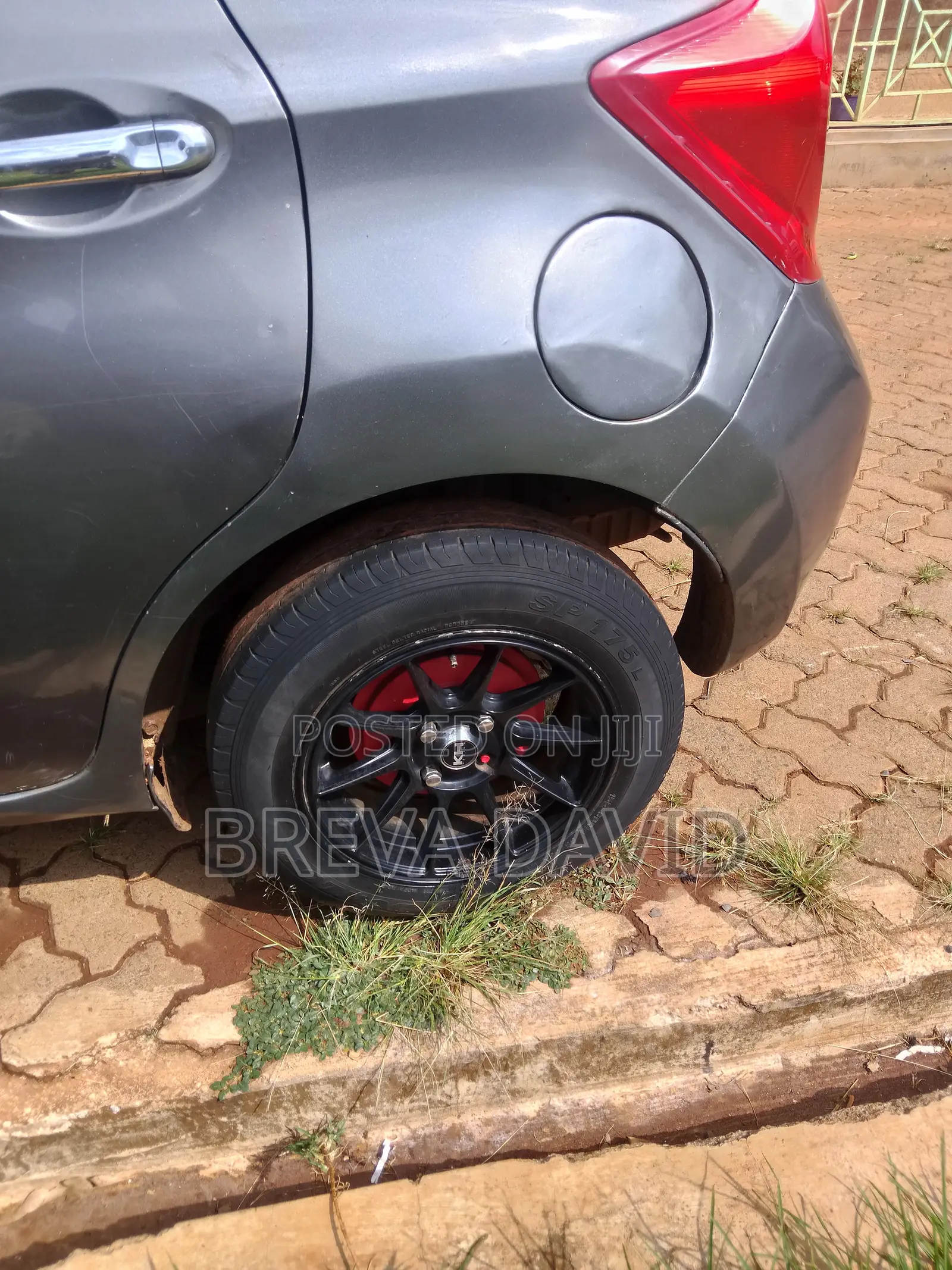 Nissan Note 1.2 Petrol 2013 Gray